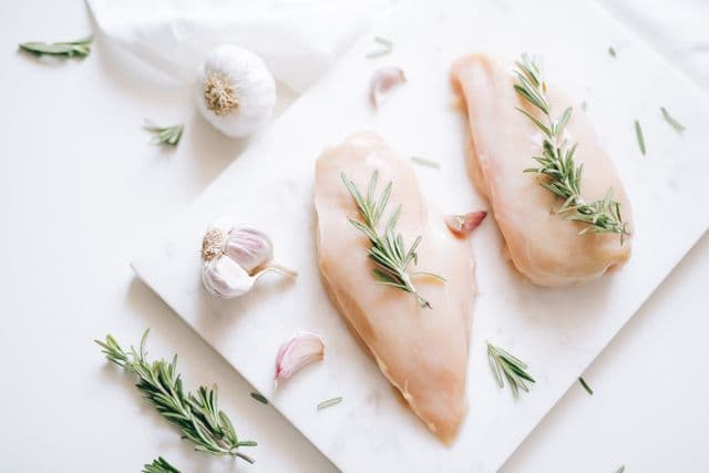 Fresh Chicken Breast (1 lb)