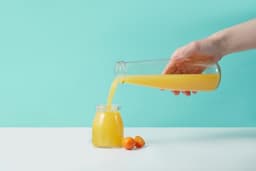 Orange Juice Not From Concentrate (64 oz) 1